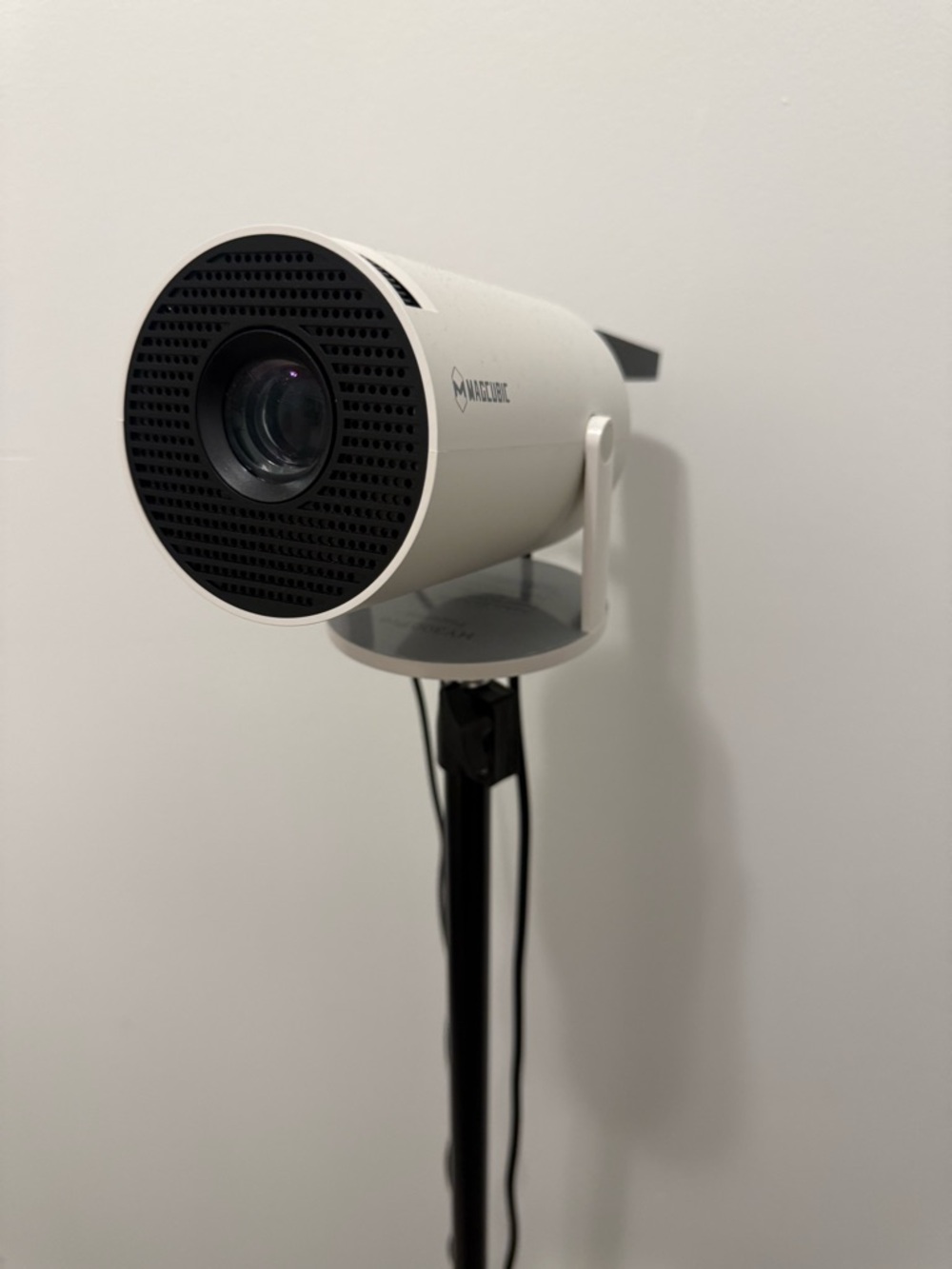 White Projector - Compact White Design - Picture 3 of 5